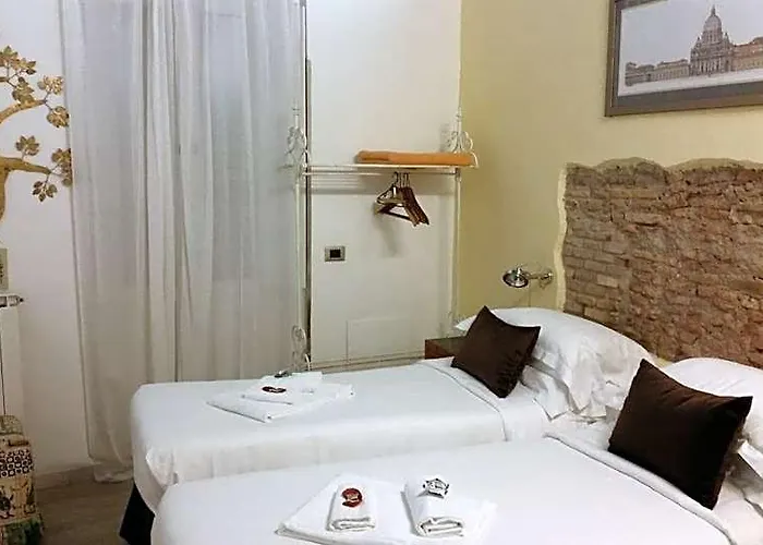 Navona First Гостевой дом 2*