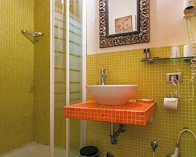 Navona First Otel 2*